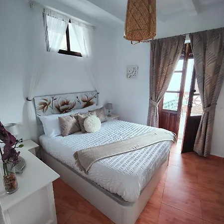 Lajas, Apartment